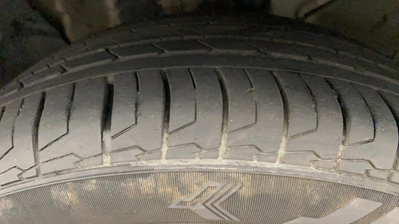 2022 KIA SELTOS HTX 1.5 CVT PETROL, Petrol, Automatic, 26,818 km, Left Front Tyre Tread