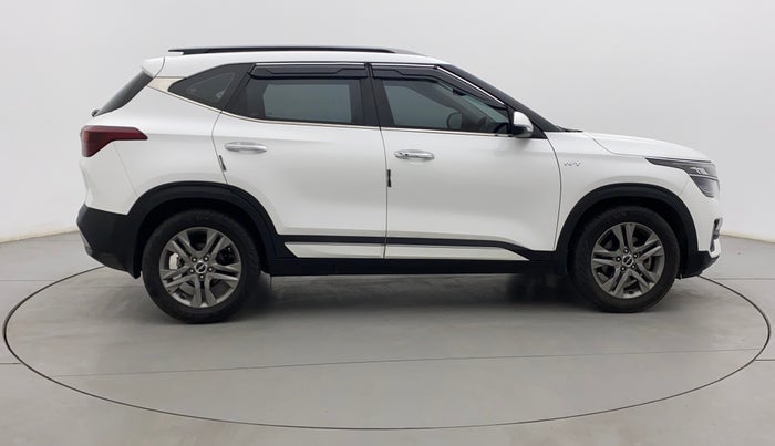 2022 KIA SELTOS HTX 1.5 CVT PETROL, Petrol, Automatic, 26,818 km, Right Side View