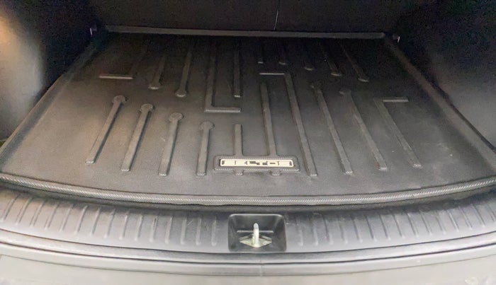 2022 KIA SELTOS HTX 1.5 CVT PETROL, Petrol, Automatic, 26,818 km, Boot Inside