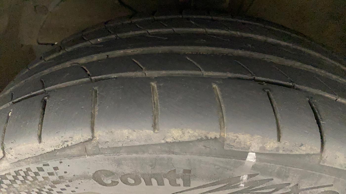 2016 Maruti Baleno ZETA PETROL 1.2, Petrol, Manual, 80,342 km, Left Front Tyre Tread