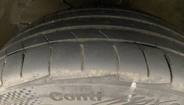 2016 Maruti Baleno ZETA PETROL 1.2, Petrol, Manual, 80,342 km, Left Front Tyre Tread