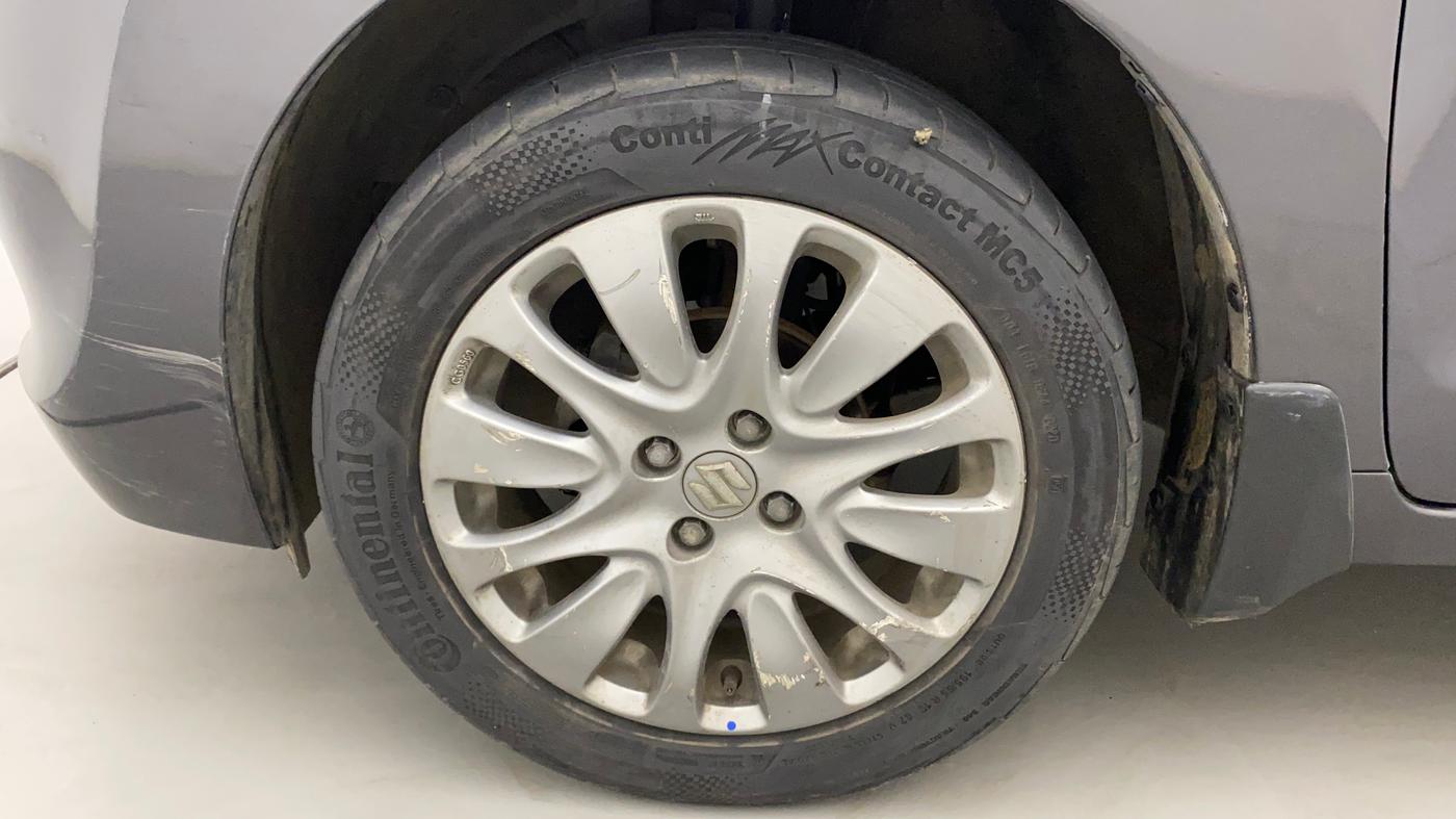 2016 Maruti Baleno ZETA PETROL 1.2, Petrol, Manual, 80,342 km, Left Front Wheel