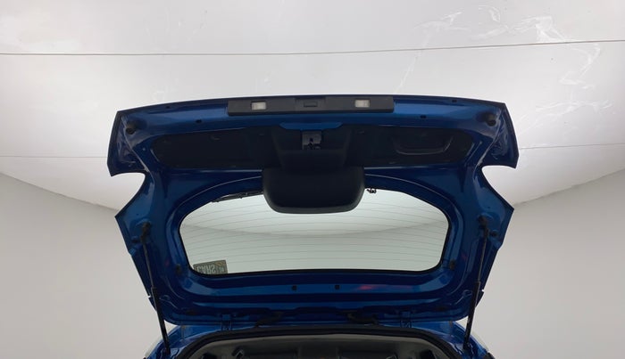 2022 Tata PUNCH CREATIVE AMT 1.2 RTN DUAL TONE, Petrol, Automatic, 11,206 km, Boot Door Open