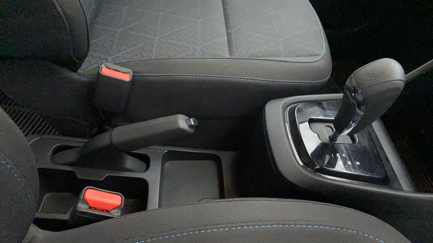 2022 Tata PUNCH CREATIVE AMT 1.2 RTN DUAL TONE, Petrol, Automatic, 11,206 km, Gear Lever