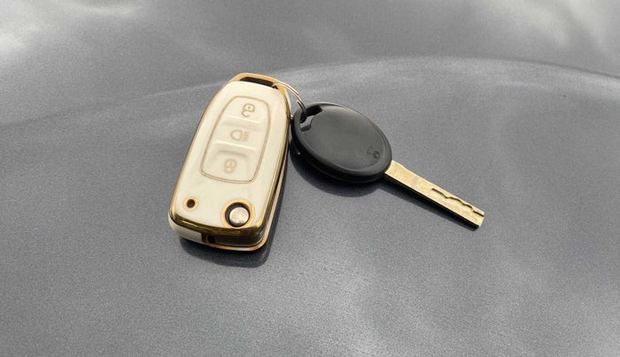 2019 Tata NEXON XMA PETROL, Petrol, Automatic, 51,479 km, Key Close Up
