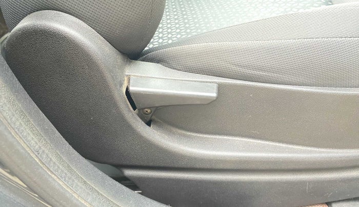 2019 Tata NEXON XMA PETROL, Petrol, Automatic, 51,479 km, Driver Side Adjustment Panel