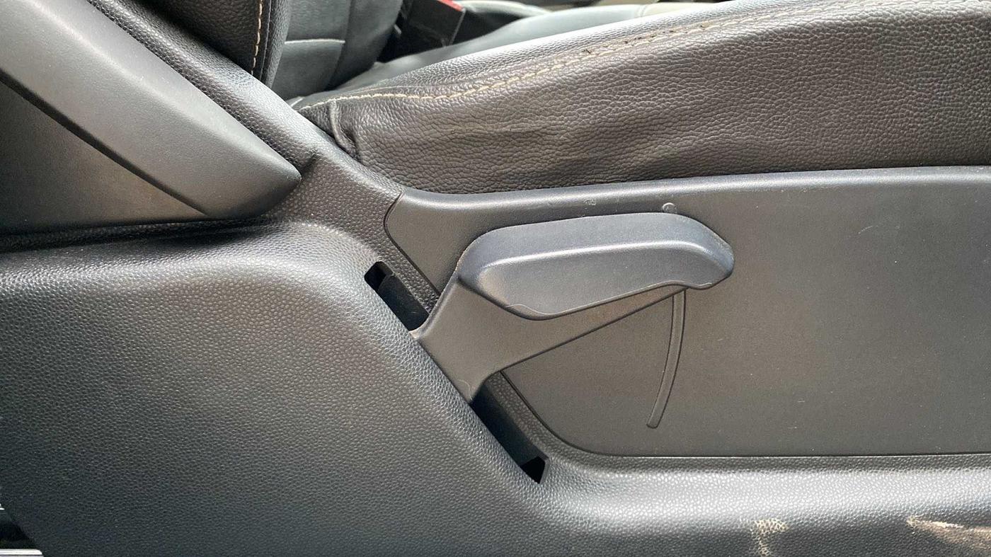 2019 Ford Ecosport TITANIUM 1.5L PETROL, Petrol, Manual, 32,580 km, Driver Side Adjustment Panel