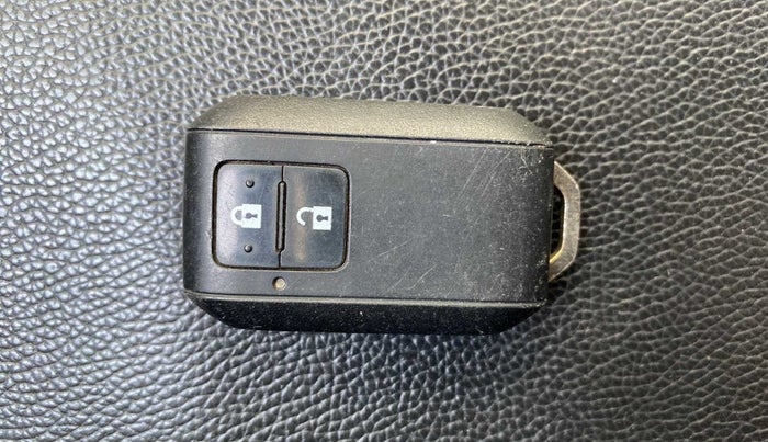 2020 Maruti Baleno ZETA PETROL 1.2, Petrol, Manual, 55,997 km, Key Close Up