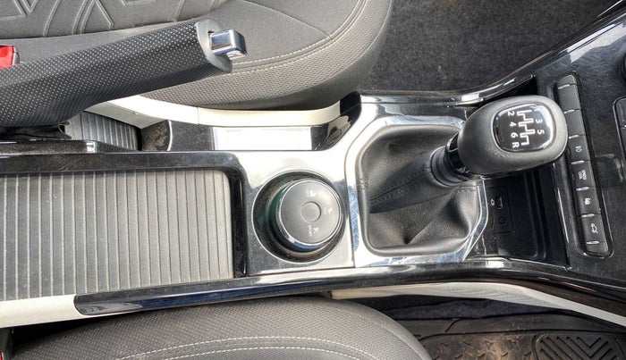 2020 Tata NEXON XZ PLUS (O) PETROL DUAL TONE, Petrol, Manual, 23,529 km, Gear Lever