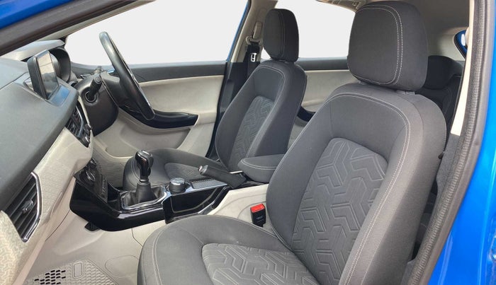 2020 Tata NEXON XZ PLUS (O) PETROL DUAL TONE, Petrol, Manual, 23,529 km, Right Side Front Door Cabin