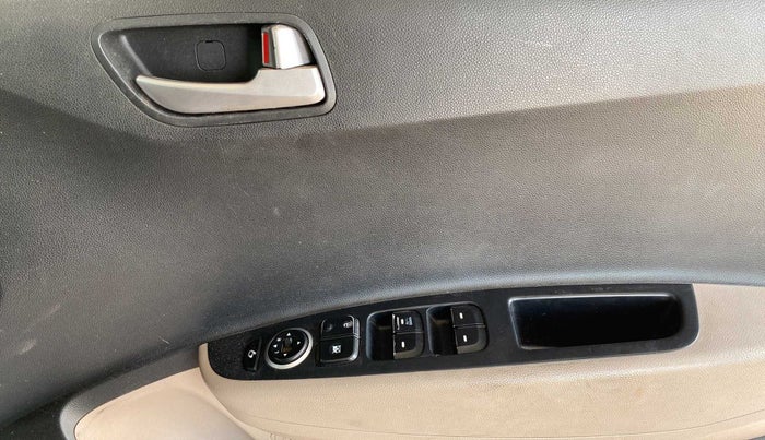 2015 Hyundai Grand i10 ASTA 1.2 KAPPA VTVT, Petrol, Manual, 64,785 km, Driver Side Door Panels Control