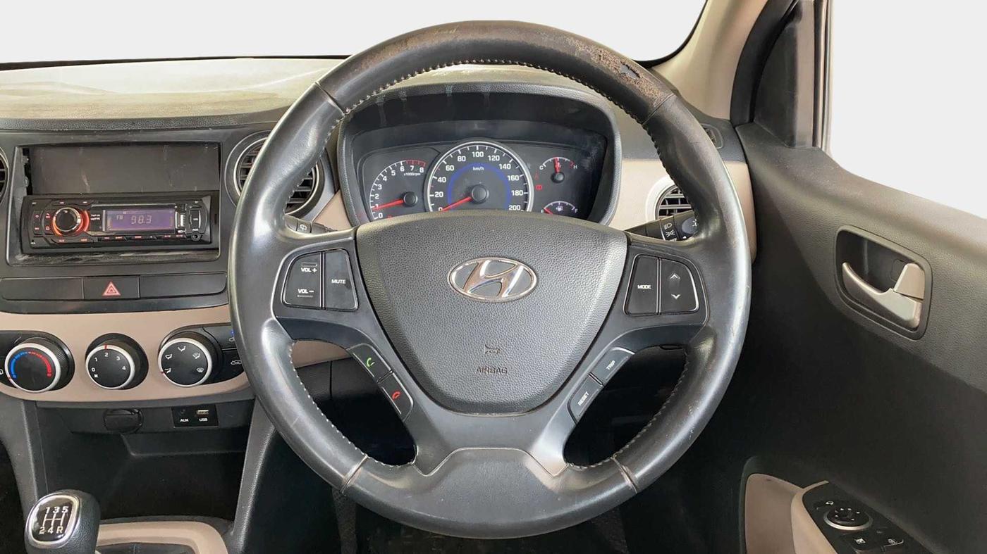 2015 Hyundai Grand i10 ASTA 1.2 KAPPA VTVT, Petrol, Manual, 64,785 km, Steering Wheel Close Up