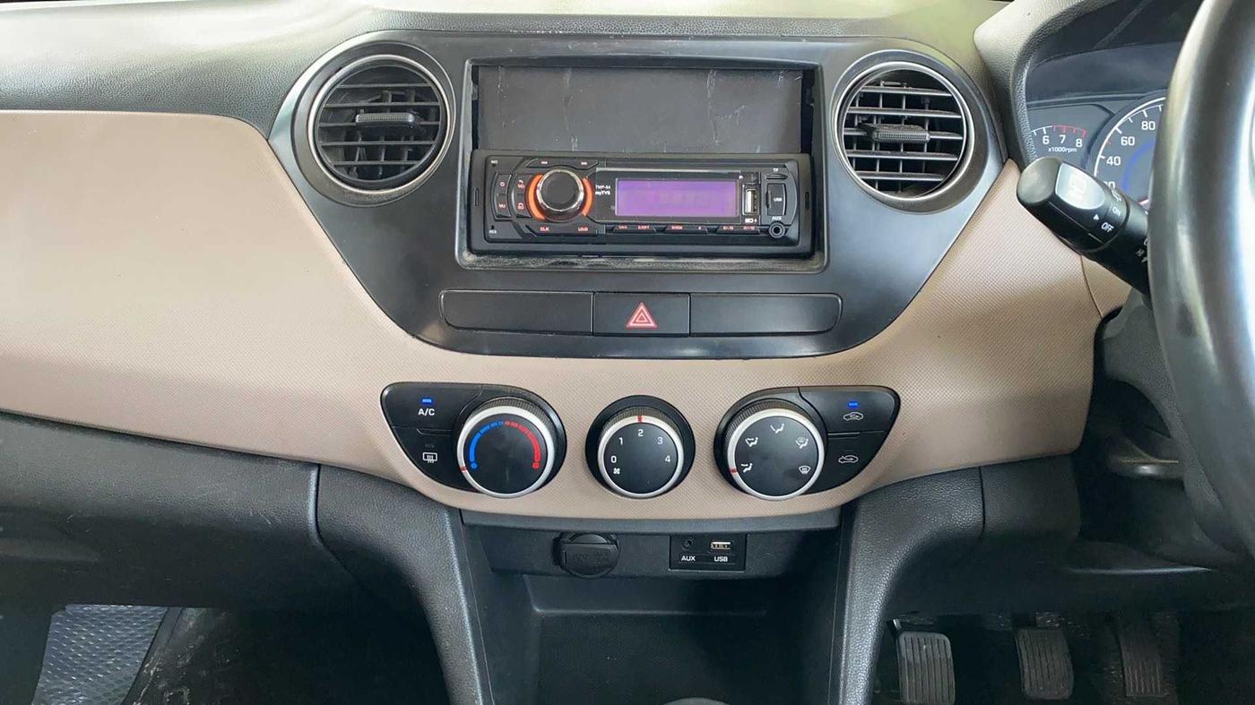 2015 Hyundai Grand i10 ASTA 1.2 KAPPA VTVT, Petrol, Manual, 64,785 km, Air Conditioner