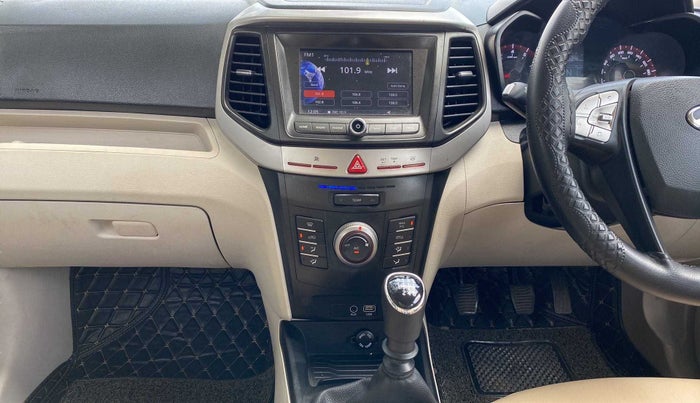 2019 Mahindra XUV300 W6 1.2 PETROL, Petrol, Manual, 41,116 km, Air Conditioner