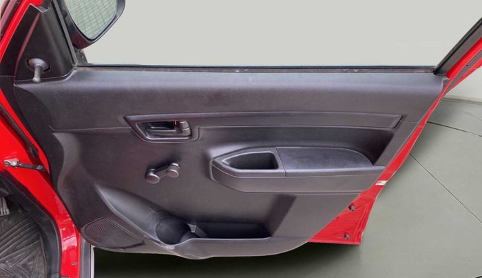 2019 Maruti S PRESSO LXI (O), Petrol, Manual, 36,132 km, Driver Side Door Panels Control
