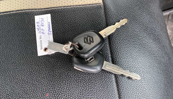2019 Maruti S PRESSO LXI (O), Petrol, Manual, 36,132 km, Key Close Up