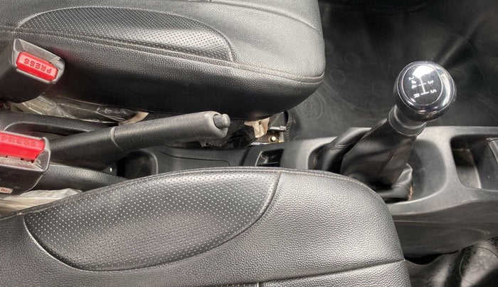 2017 Maruti Wagon R 1.0 LXI CNG, CNG, Manual, 1,15,773 km, Gear Lever