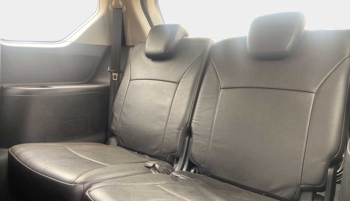 2021 Maruti XL6 ALPHA AT, Petrol, Automatic, 38,819 km, Third Seat Row ( optional )