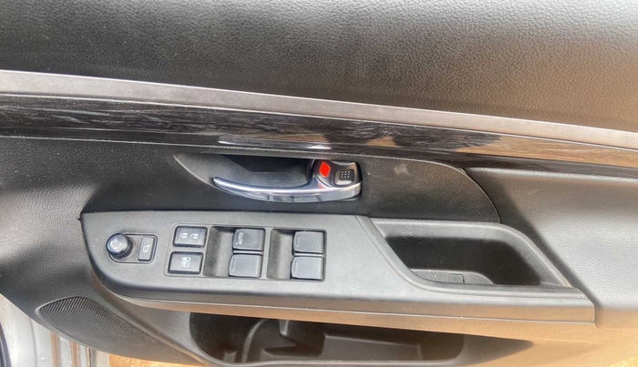 2021 Maruti XL6 ALPHA AT, Petrol, Automatic, 38,819 km, Driver Side Door Panels Control