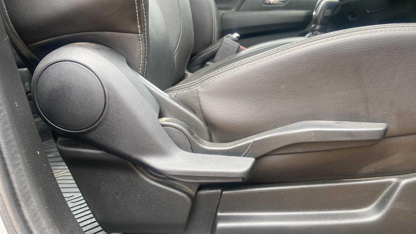 2021 Maruti XL6 ALPHA AT, Petrol, Automatic, 38,819 km, Driver Side Adjustment Panel