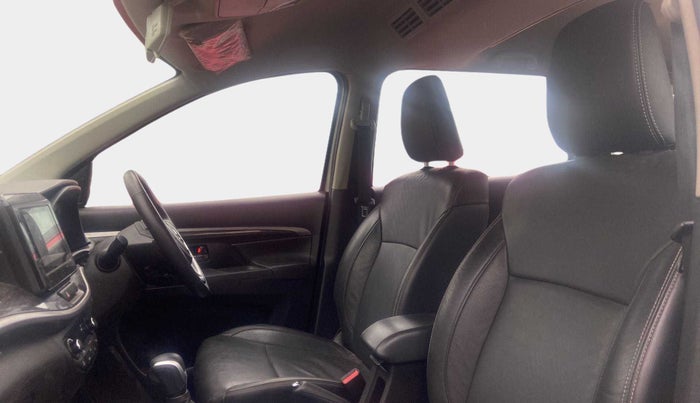 2021 Maruti XL6 ALPHA AT, Petrol, Automatic, 38,819 km, Right Side Front Door Cabin