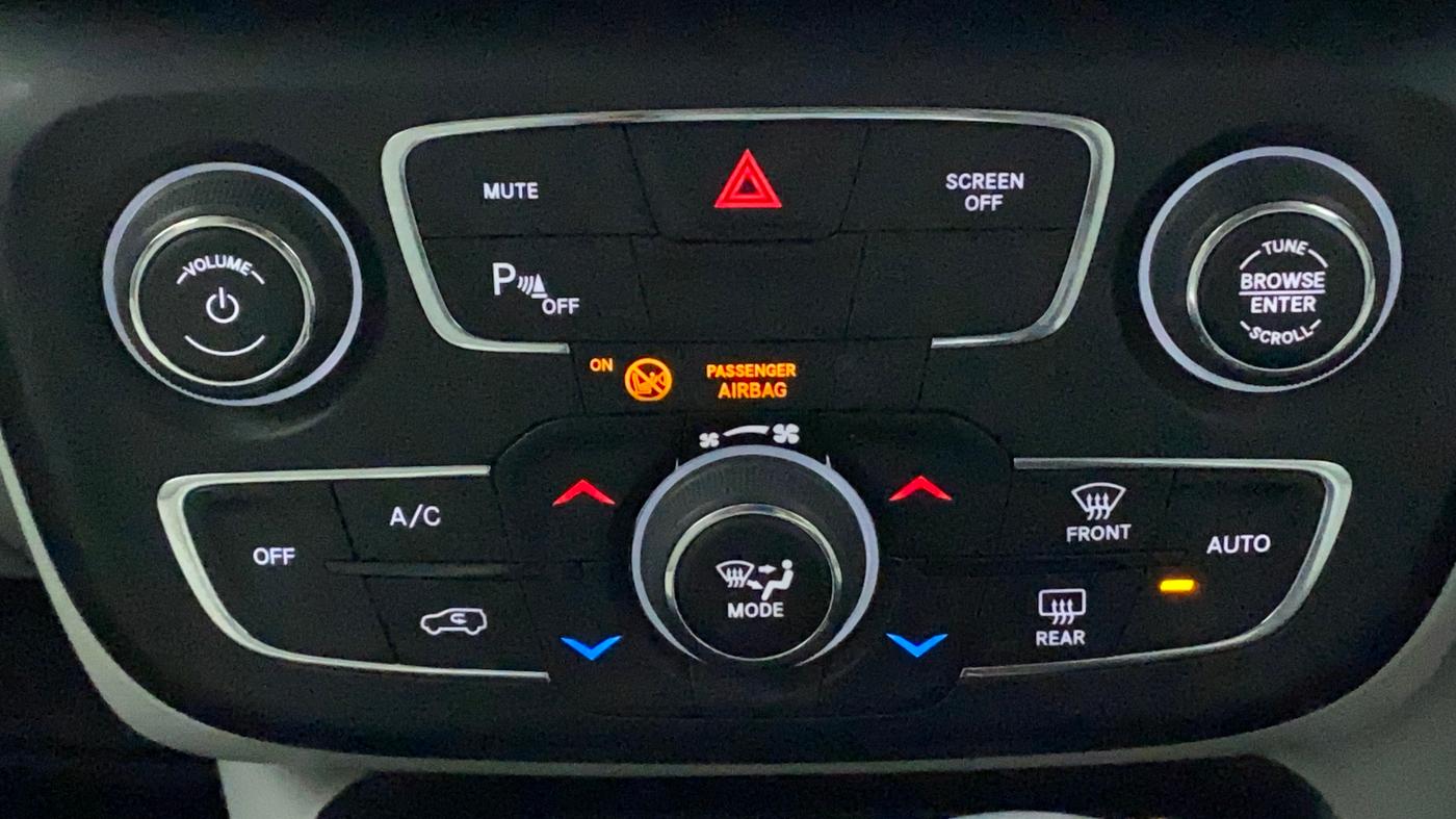 2018 Jeep Compass LIMITED 1.4 PETROL AT, Petrol, Automatic, 38,973 km, Automatic Climate Control
