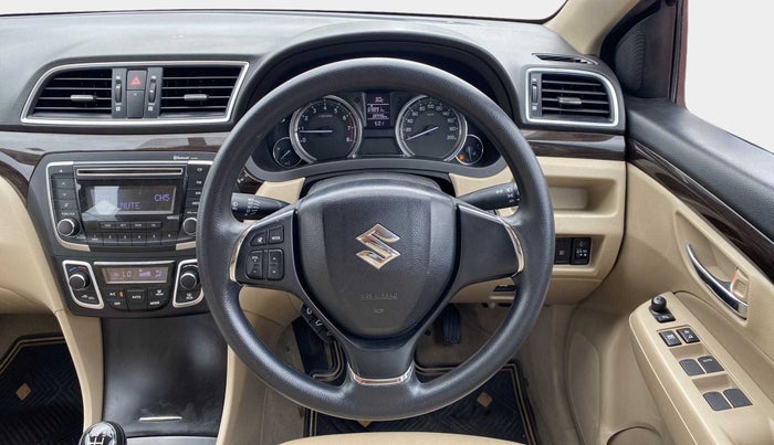 2017 Maruti Ciaz ZETA 1.4  MT PETROL, Petrol, Manual, 38,988 km, Steering Wheel Close Up