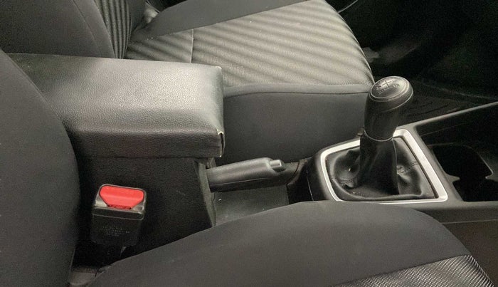 2021 Maruti Swift LXI, Petrol, Manual, 24,003 km, Gear Lever