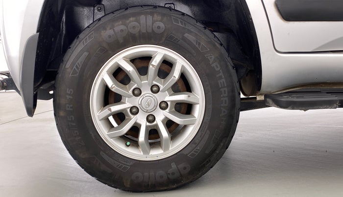 2017 Mahindra TUV300 T8, Diesel, Manual, 39,144 km, Right Rear Wheel