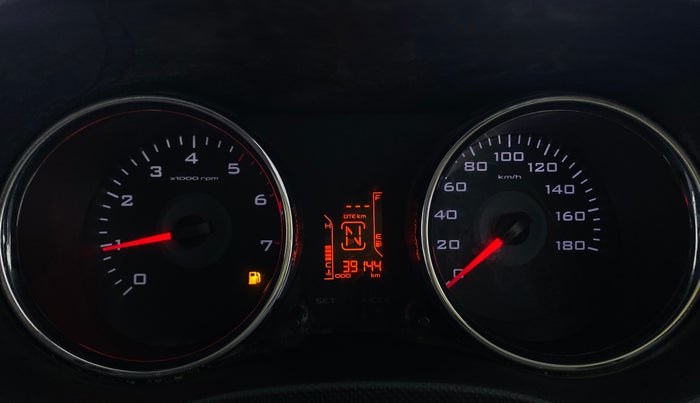 2017 Mahindra TUV300 T8, Diesel, Manual, 39,144 km, Odometer Image