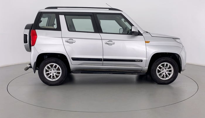 2017 Mahindra TUV300 T8, Diesel, Manual, 39,144 km, Right Side View