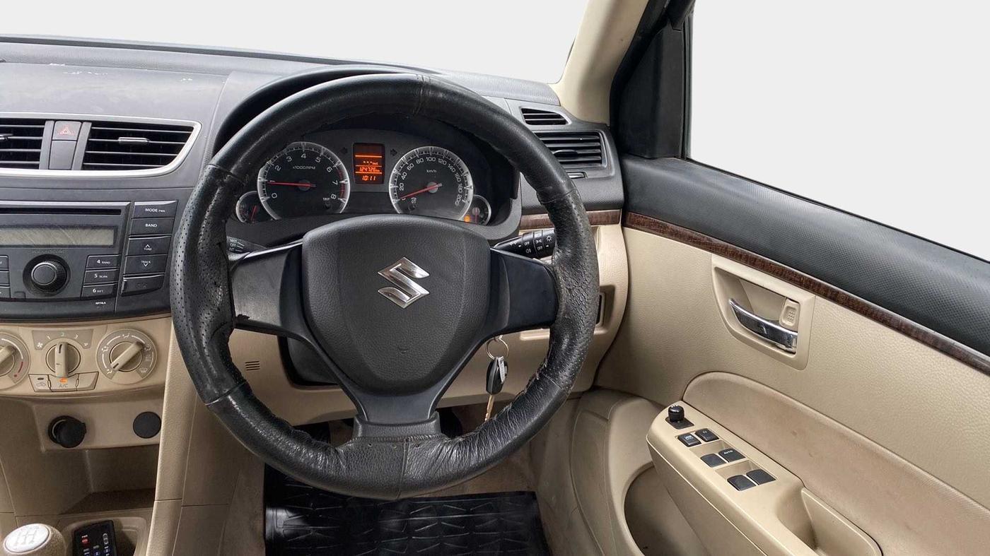 2014 Maruti Swift Dzire VXI, Petrol, Manual, 1,24,716 km, Steering Wheel Close Up