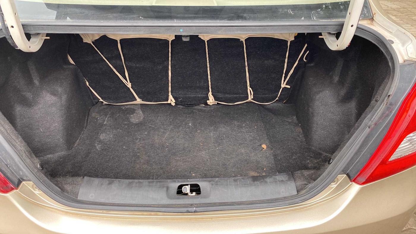 2014 Maruti Swift Dzire VXI, Petrol, Manual, 1,24,716 km, Boot Inside
