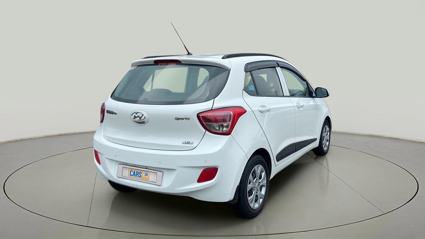 2016 Hyundai Grand i10 SPORTZ 1.2 KAPPA VTVT, Petrol, Manual, 70,917 km, Right Back Diagonal