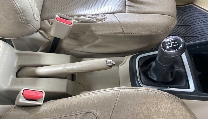 2018 Maruti Dzire VXI, Petrol, Manual, 53,888 km, Gear Lever