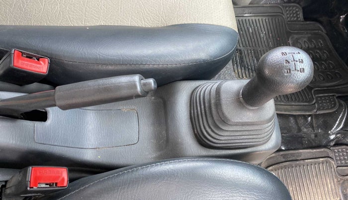 2016 Maruti Eeco 5 STR WITH A/C+HTR, Petrol, Manual, 7,743 km, Gear Lever