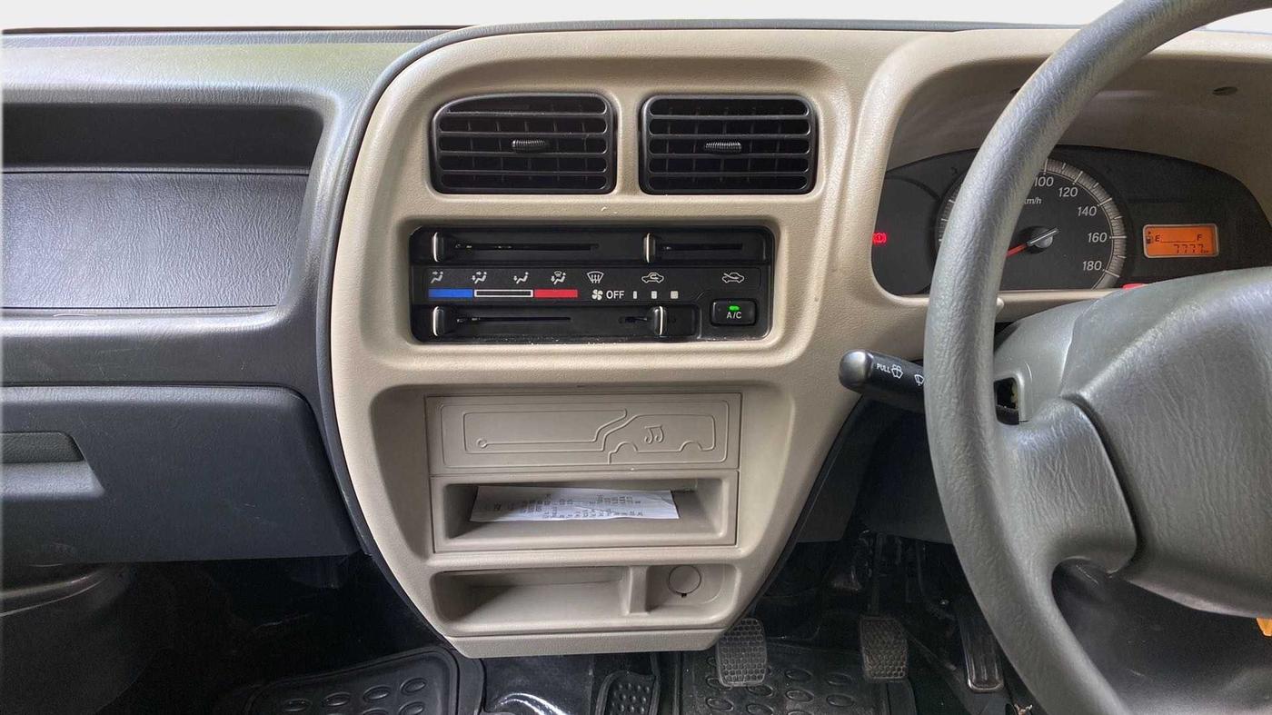 2016 Maruti Eeco 5 STR WITH A/C+HTR, Petrol, Manual, 7,743 km, Air Conditioner