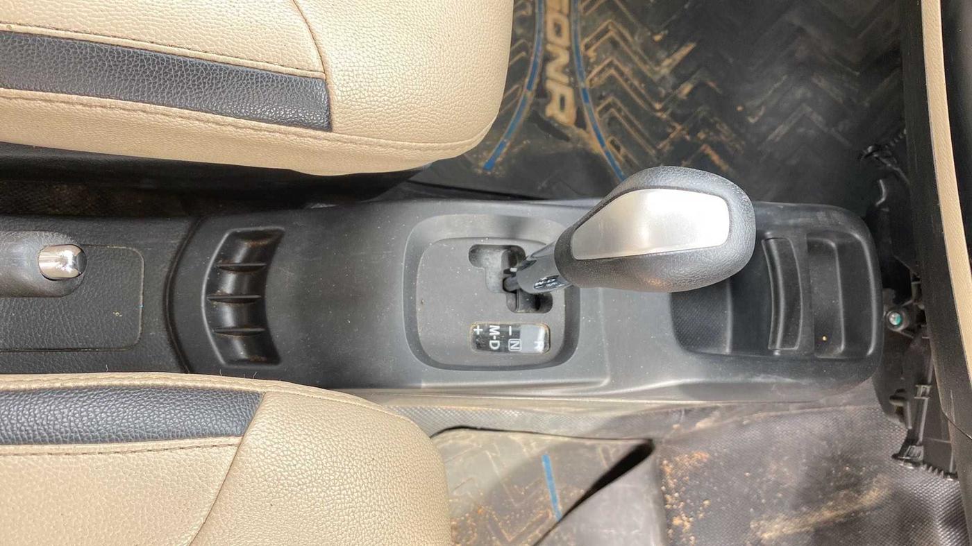 2018 Maruti Wagon R 1.0 VXI AMT, Petrol, Automatic, 64,157 km, Gear Lever
