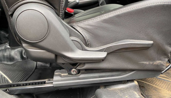 2019 Maruti Baleno ZETA PETROL 1.2, CNG, Manual, 30,049 km, Driver Side Adjustment Panel