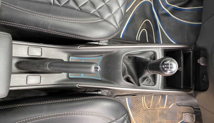 2019 Maruti Baleno ZETA PETROL 1.2, CNG, Manual, 30,049 km, Gear Lever