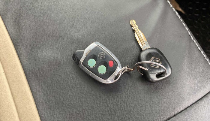 2011 Maruti Alto K10 VXI, Petrol, Manual, 1,23,621 km, Key Close Up