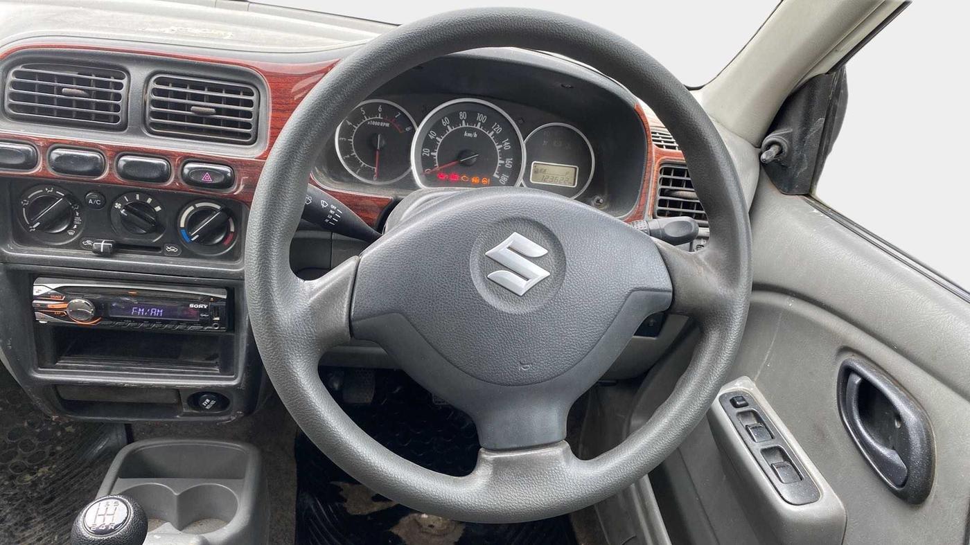 2011 Maruti Alto K10 VXI, Petrol, Manual, 1,23,621 km, Steering Wheel Close Up