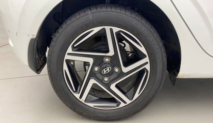 2023 Hyundai GRAND I10 NIOS SPORTZ 1.2 KAPPA VTVT DUAL TONE, Petrol, Manual, 8,830 km, Right Rear Wheel