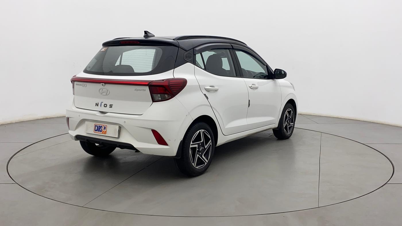 2023 Hyundai GRAND I10 NIOS SPORTZ 1.2 KAPPA VTVT DUAL TONE, Petrol, Manual, 8,830 km, Right Back Diagonal