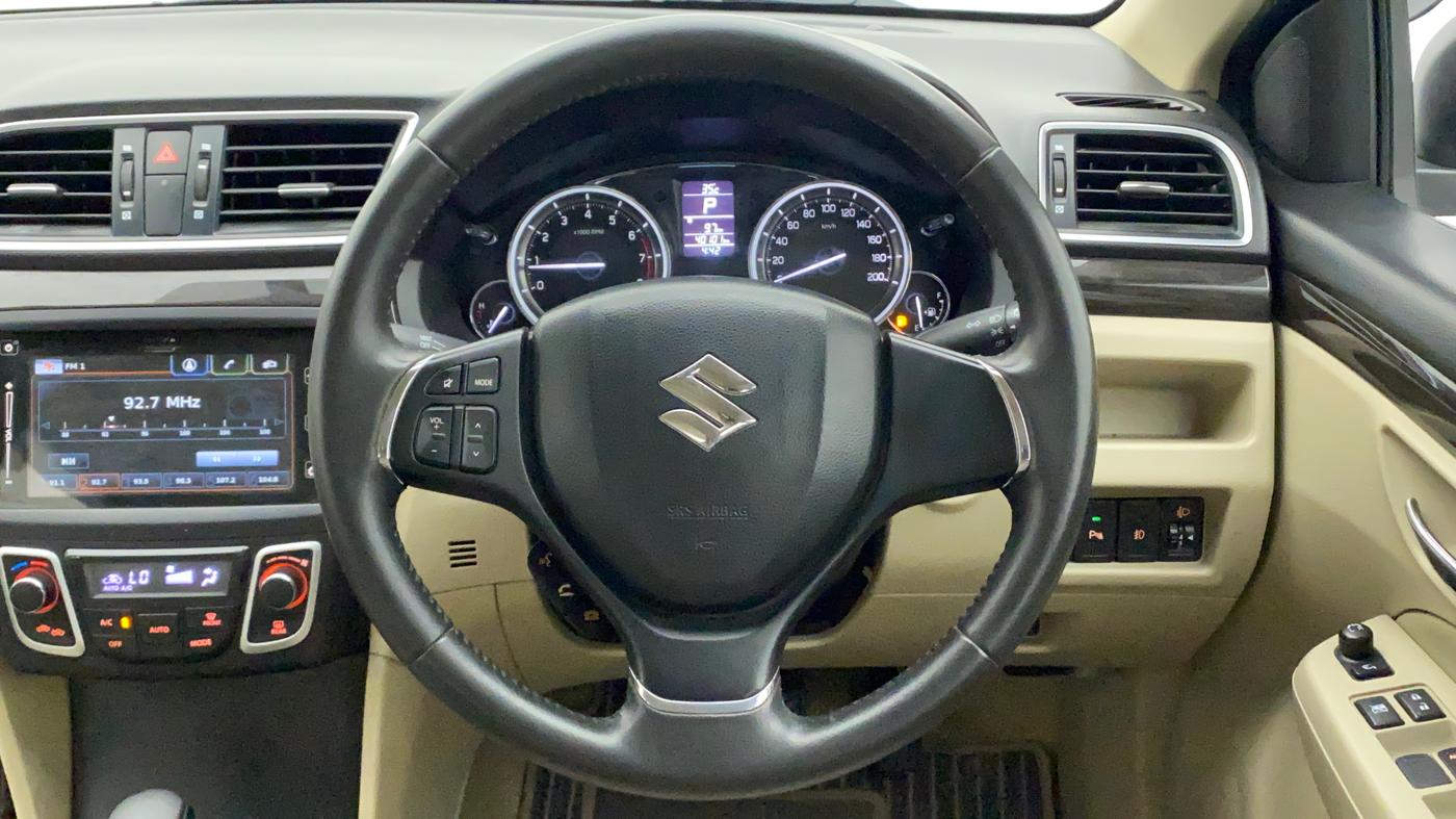 2018 Maruti Ciaz ALPHA  AT 1.4  PETROL, Petrol, Automatic, 40,101 km, Steering Wheel Close Up
