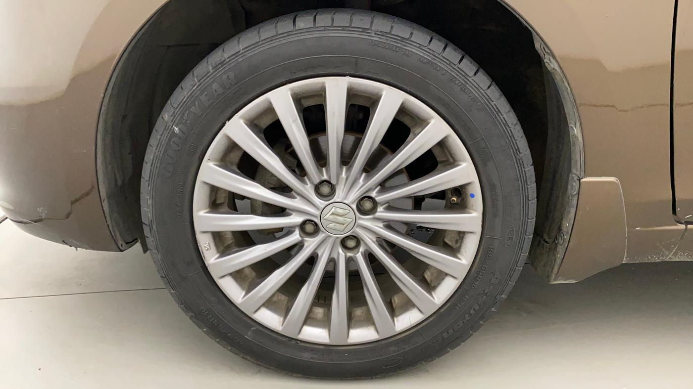 2018 Maruti Ciaz ALPHA  AT 1.4  PETROL, Petrol, Automatic, 40,101 km, Left Front Wheel