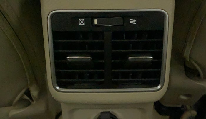 2018 Maruti Ciaz ALPHA  AT 1.4  PETROL, Petrol, Automatic, 40,101 km, Rear AC Vents