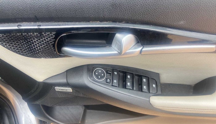 2019 KIA SELTOS GTX PLUS DCT 1.4 PETROL, Petrol, Automatic, 66,007 km, Driver Side Door Panels Control