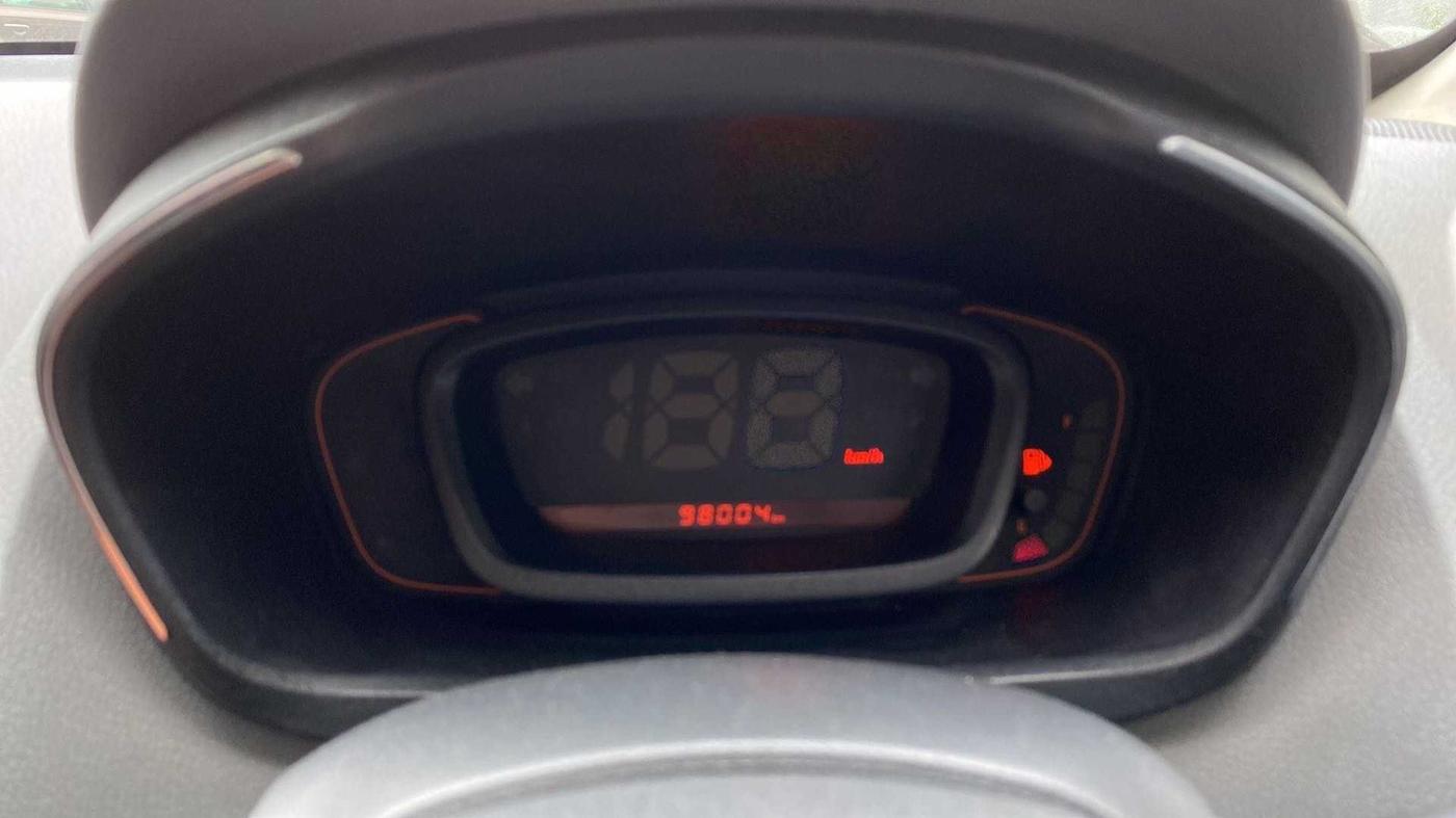 2015 Renault Kwid RXT 0.8, Petrol, Manual, 98,071 km, Odometer Image