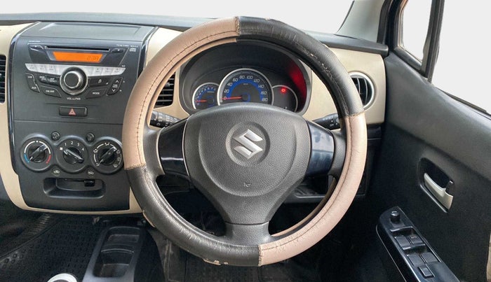 2017 Maruti Wagon R 1.0 VXI, Petrol, Manual, 66,341 km, Steering Wheel Close Up